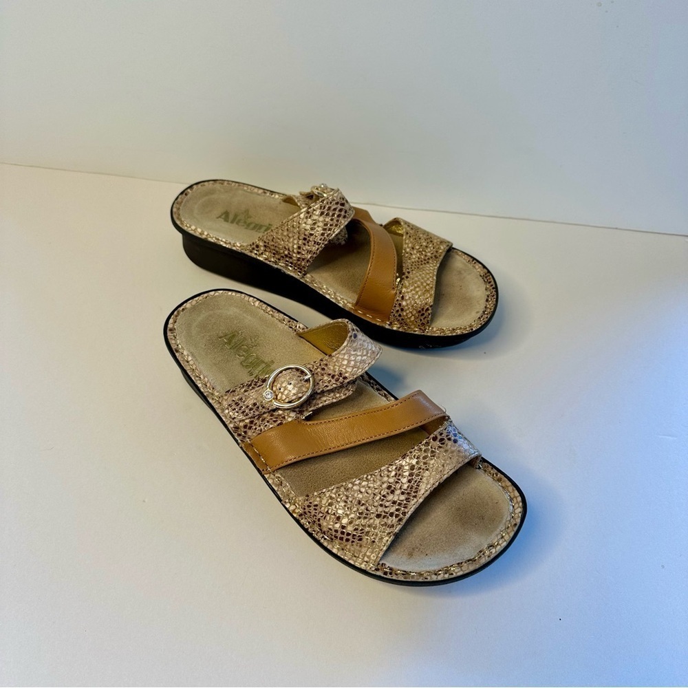 Alegria Colette Posh Gold Sandal Size 7-7.5 EU 37 - Picture 3 of 12